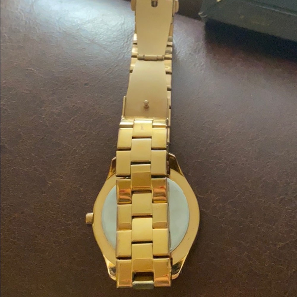 Watch - Picture 3 of 4